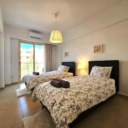Elysia Park Apartments Paphos Exterior photo