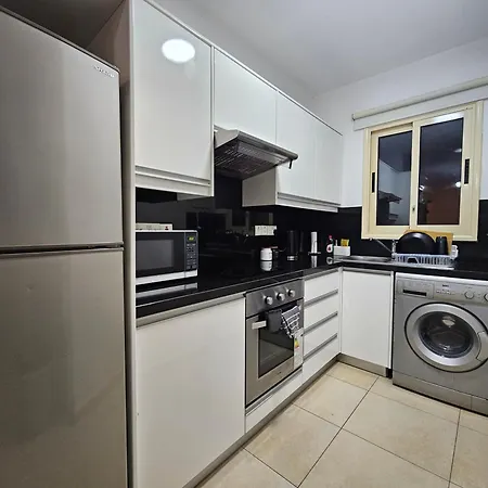 Elysia Park Apartments Paphos Room photo